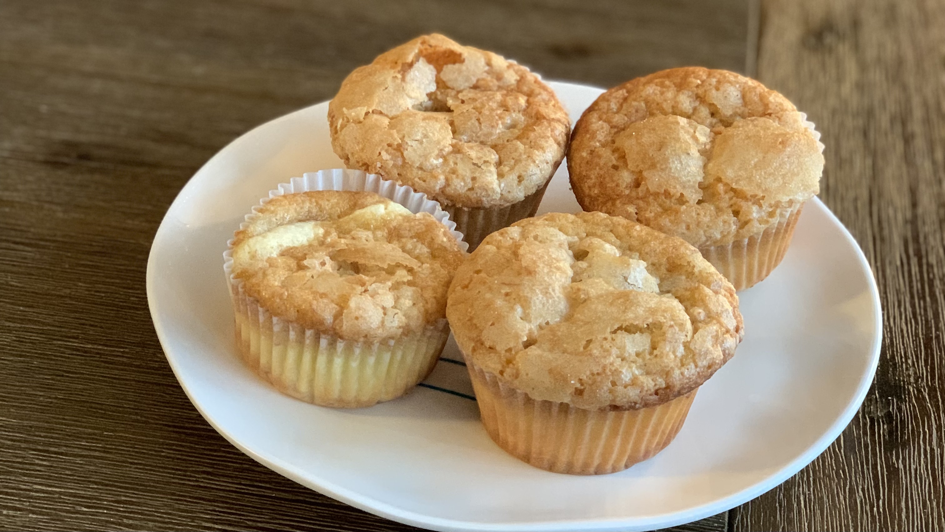 Cream cheese filled banana muffins